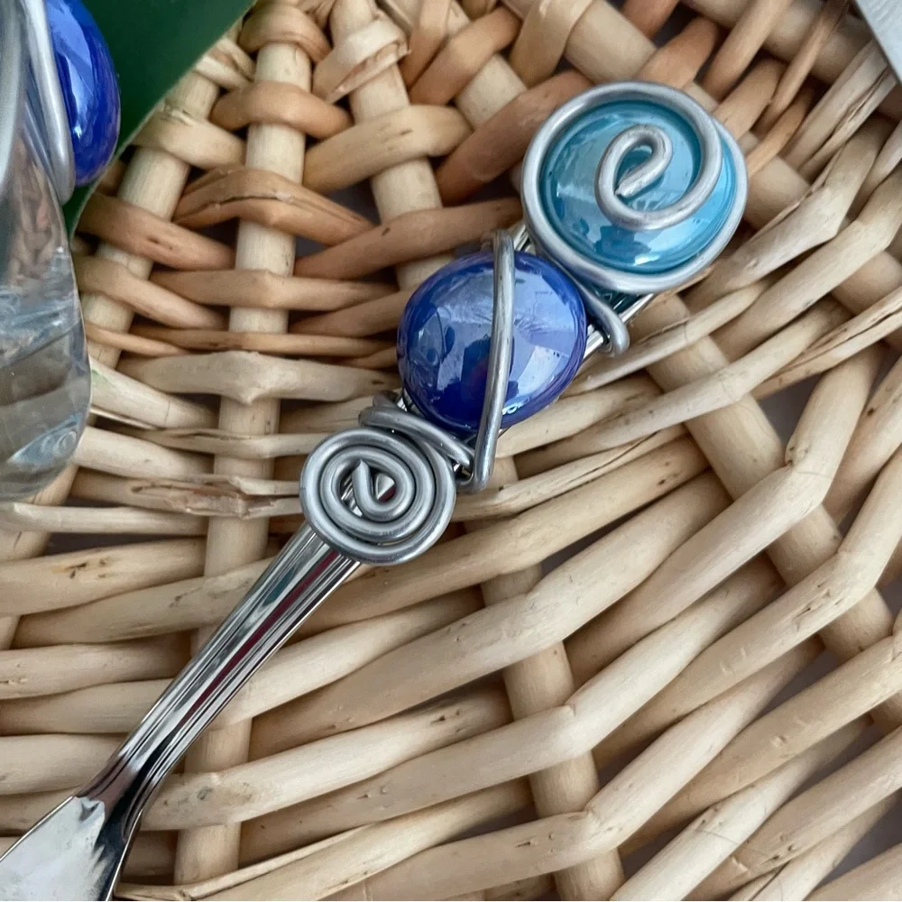 Handcrafted beaded 4 piece wire set spatula, cup, scooper, spreader set Artisan